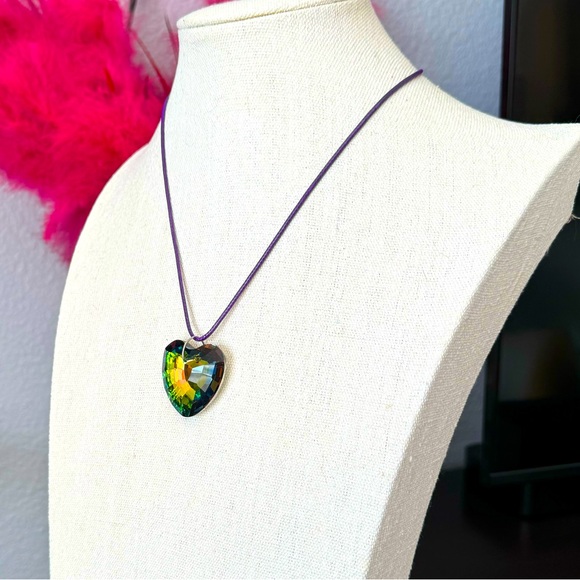 Vintage Crystal Glass Prism Rainbow Heart Necklace - Picture 4 of 11